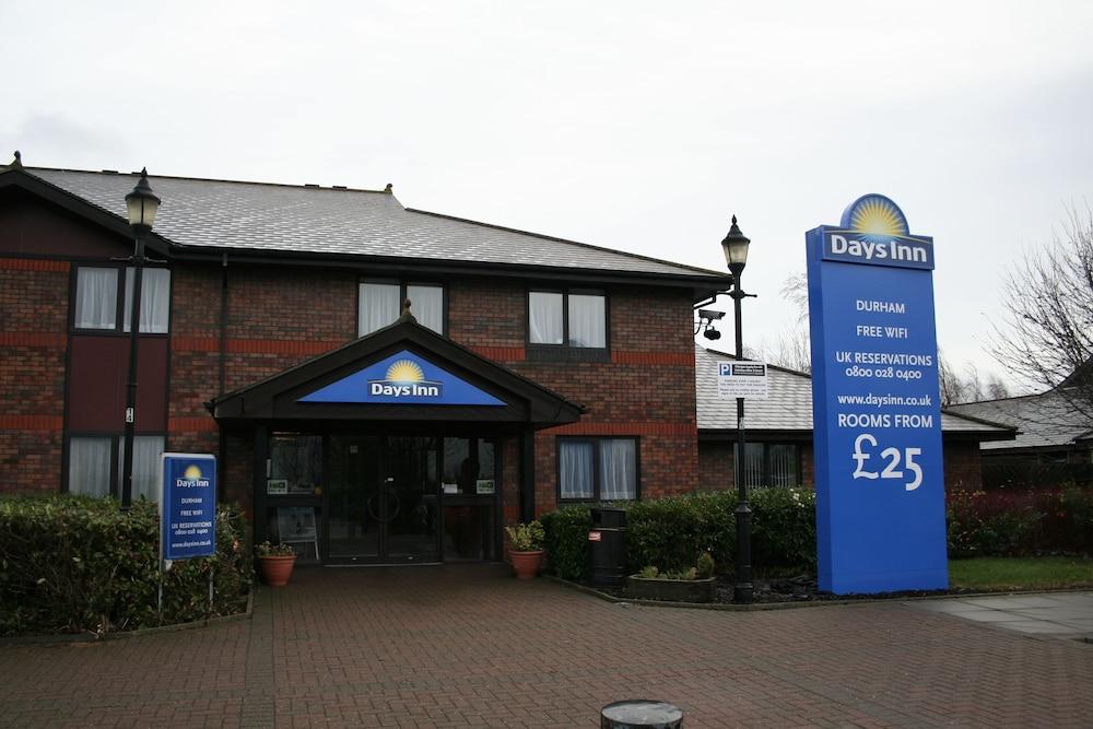 Super 8 By Wyndham Durham Otel Dış mekan fotoğraf