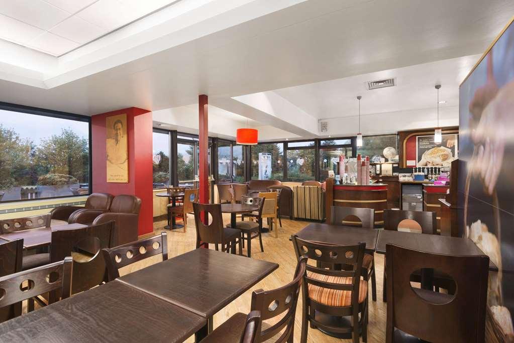 Super 8 By Wyndham Durham Otel Konforlar fotoğraf