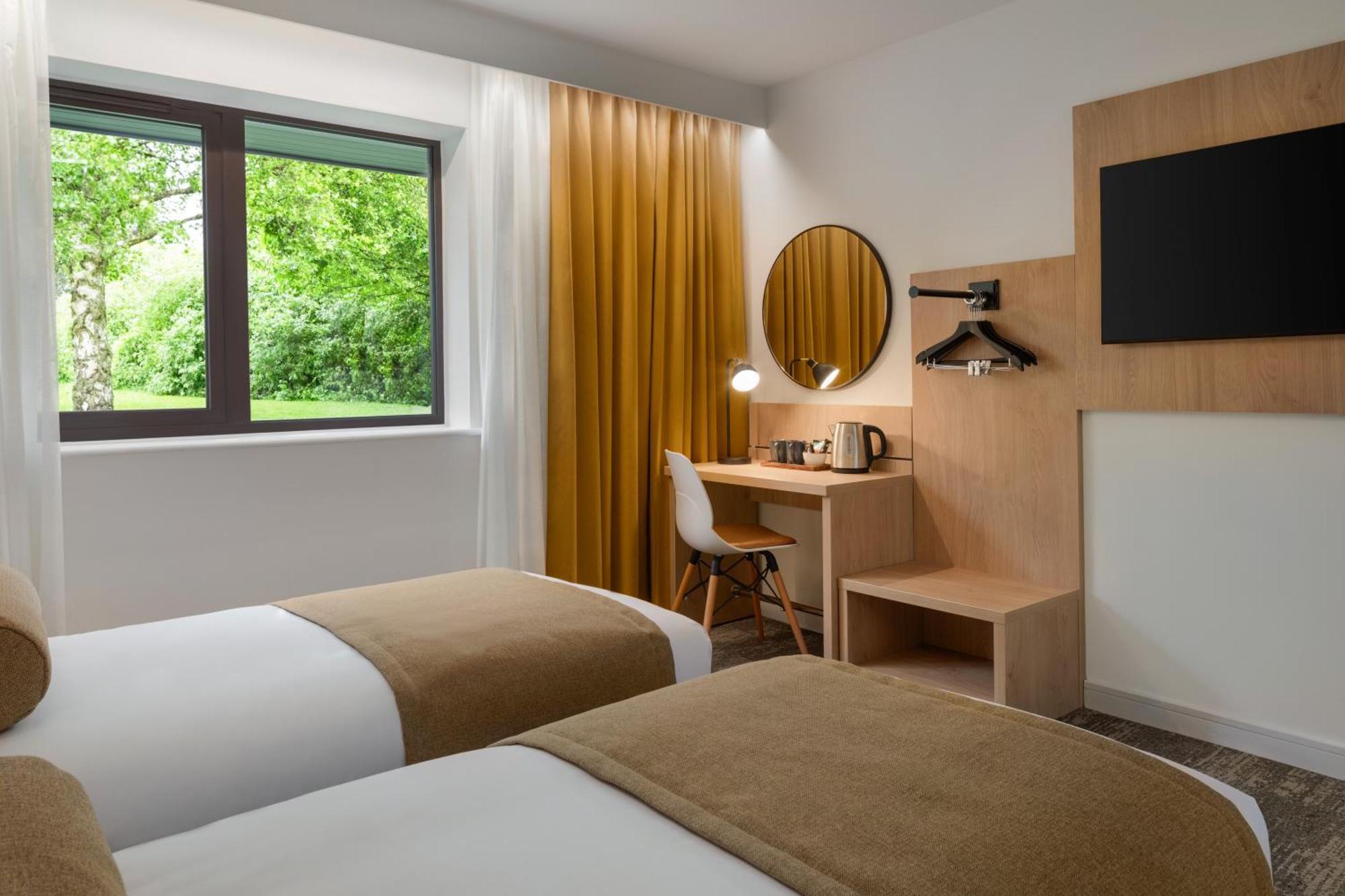 Super 8 By Wyndham Durham Otel Dış mekan fotoğraf