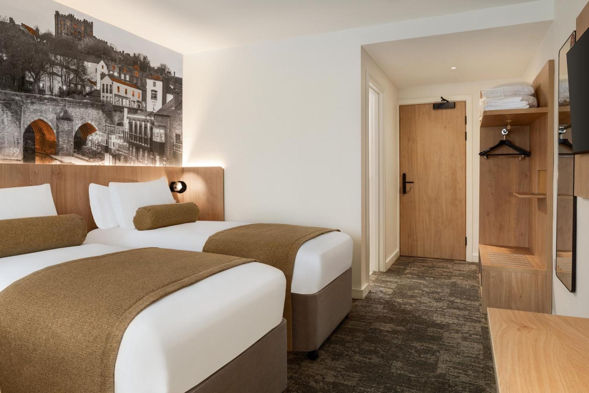 Super 8 By Wyndham Durham Otel Dış mekan fotoğraf