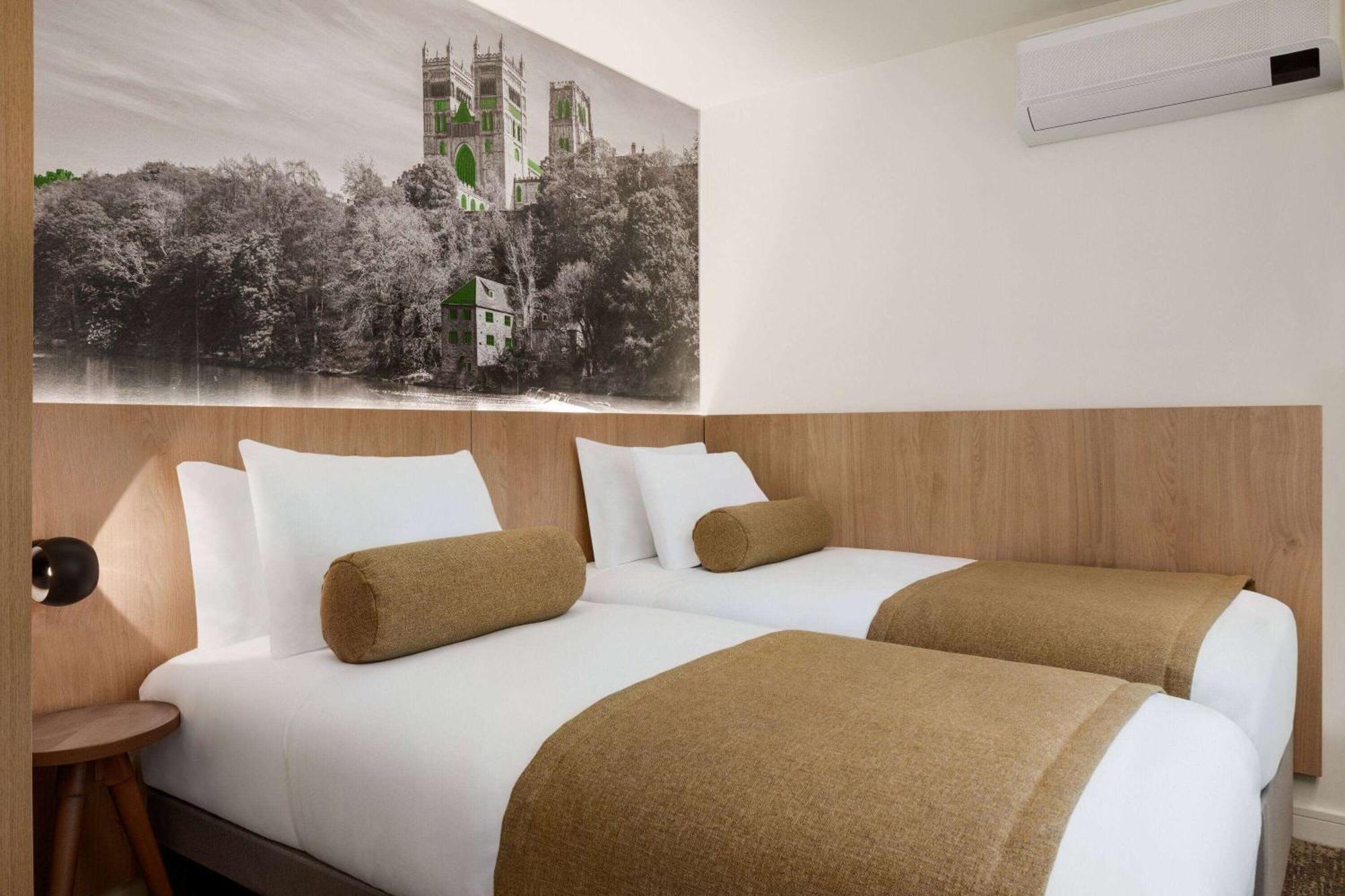 Super 8 By Wyndham Durham Otel Dış mekan fotoğraf