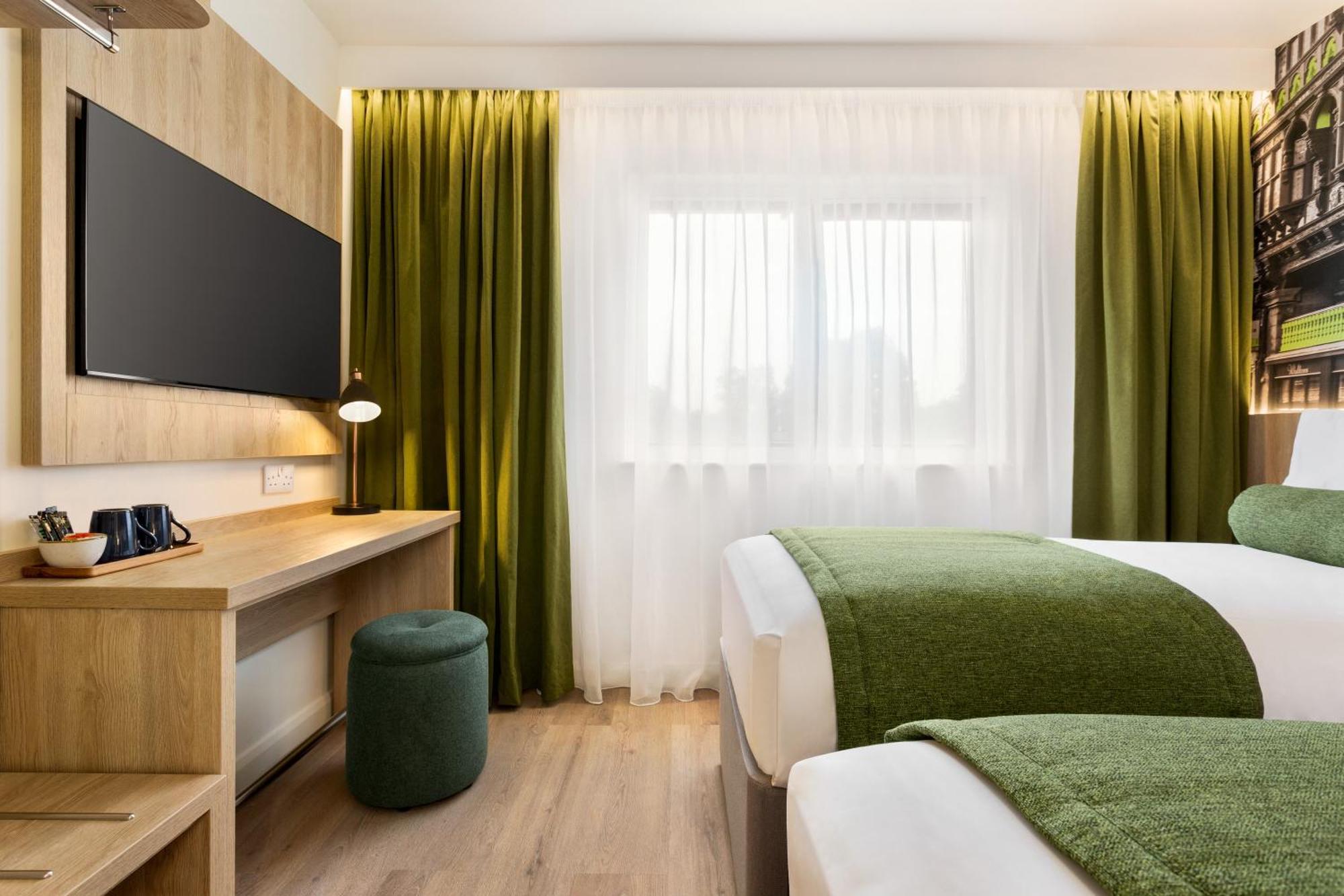 Super 8 By Wyndham Durham Otel Dış mekan fotoğraf