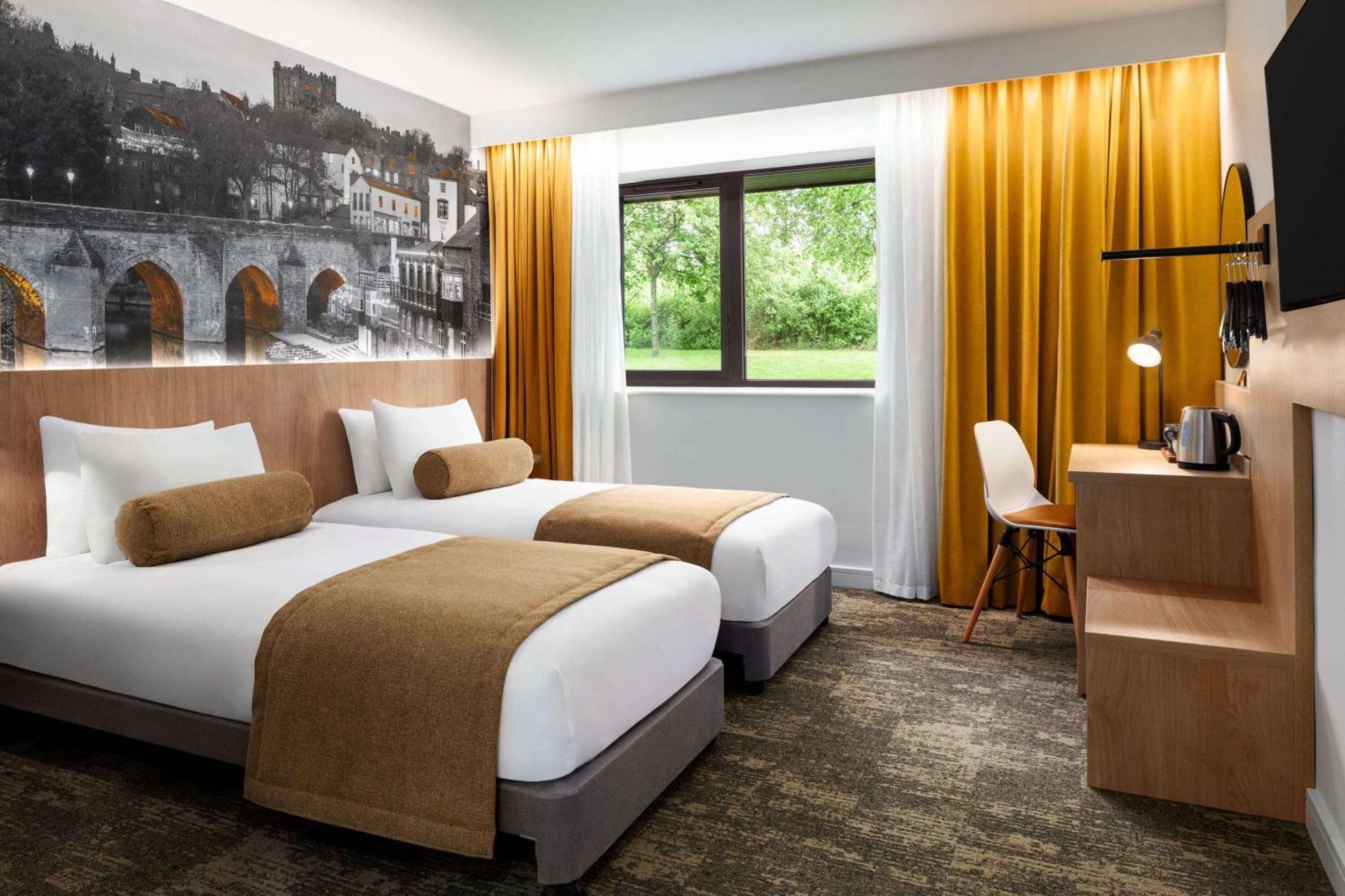 Super 8 By Wyndham Durham Otel Dış mekan fotoğraf